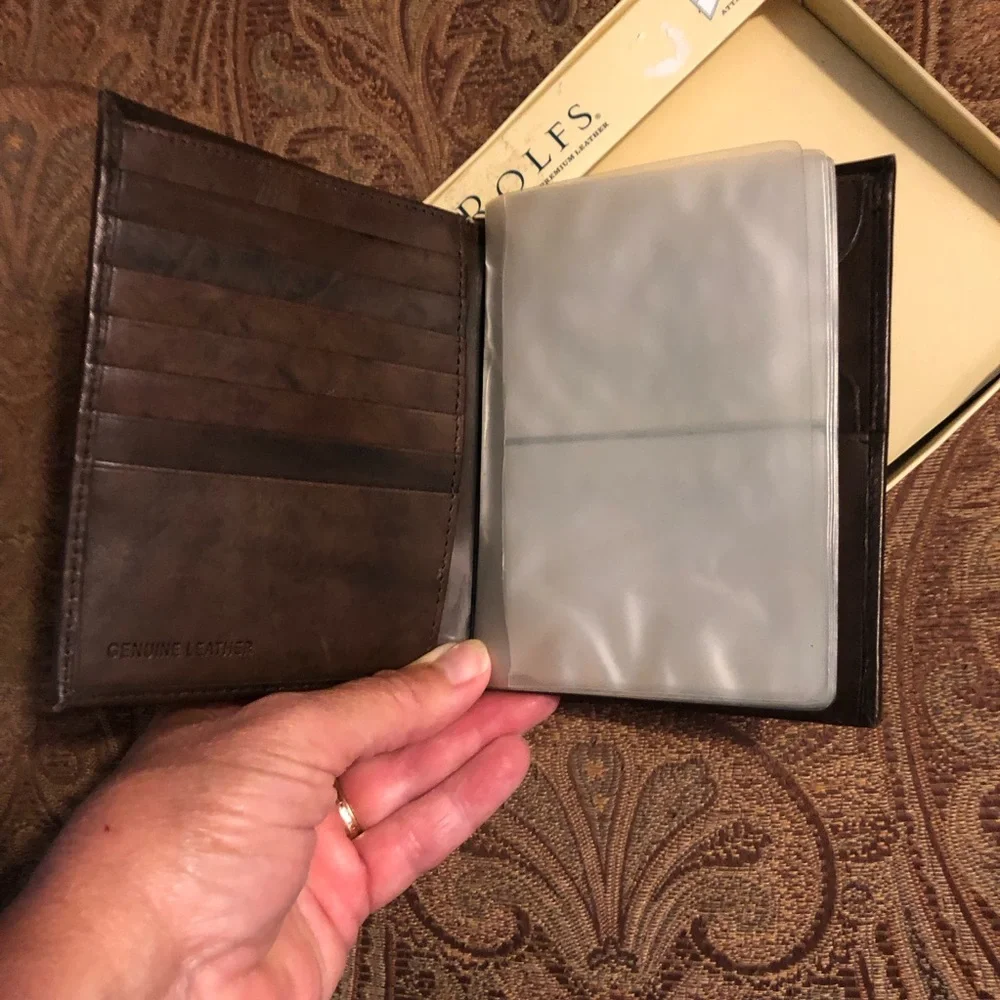 Rolfs Brown Leather Bifold Wallet